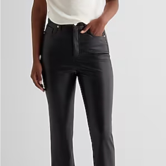 Express Ladies Black Super High Waisted Faux Leather '90s Slim Pant NWT - Picture 1 of 7